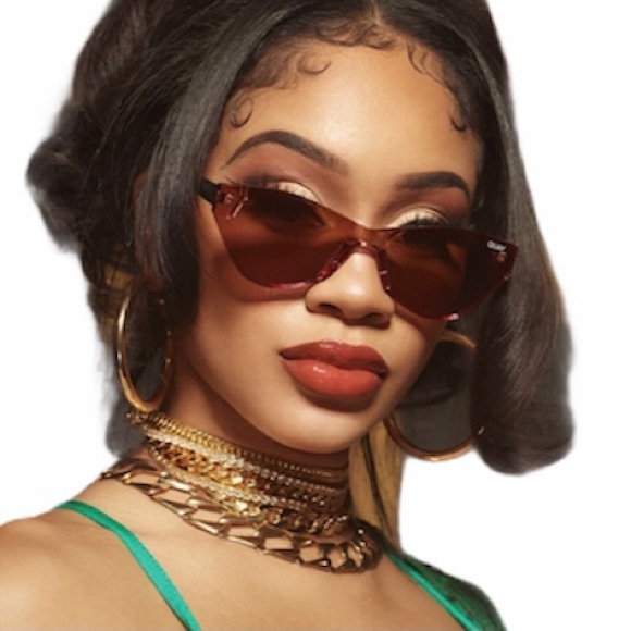 QUAY Catwalk Sunglasses Coral Pink Mirror Lenses - Picture 4 of 9